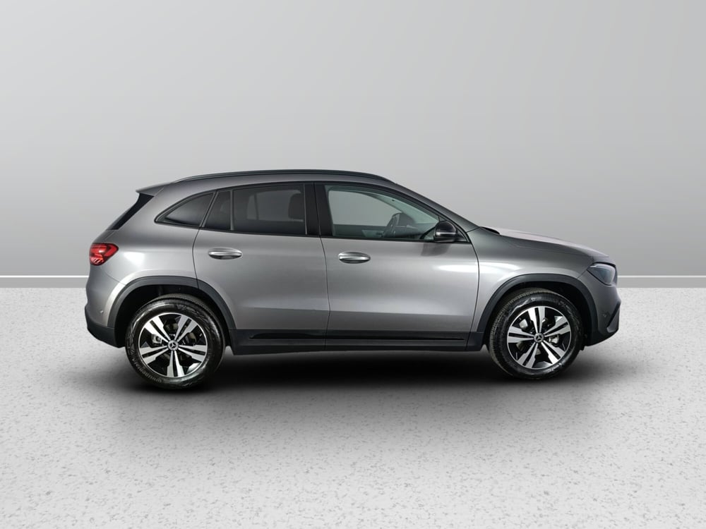 Mercedes-Benz GLA SUV usata a Ascoli Piceno (6)