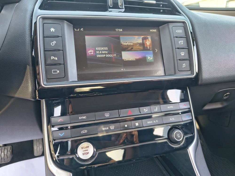 Jaguar XE usata a Firenze (8)