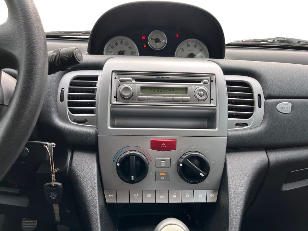 Lancia Ypsilon usata a Sondrio (13)