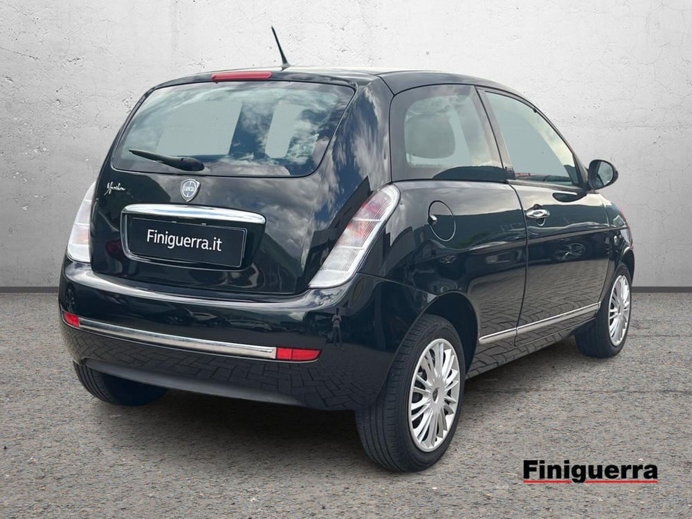 Lancia Ypsilon usata a Sondrio (4)