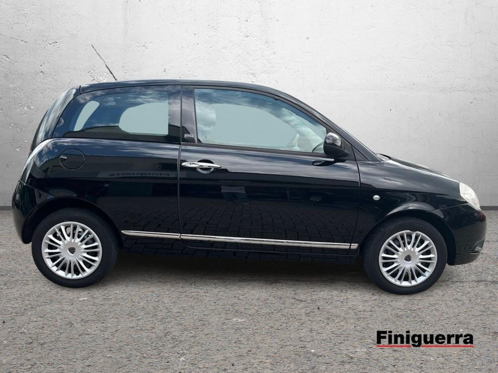 Lancia Ypsilon usata a Sondrio (5)