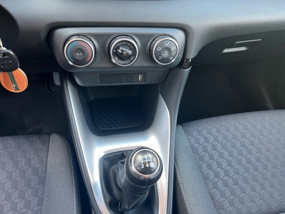Toyota Yaris usata a Sondrio (15)