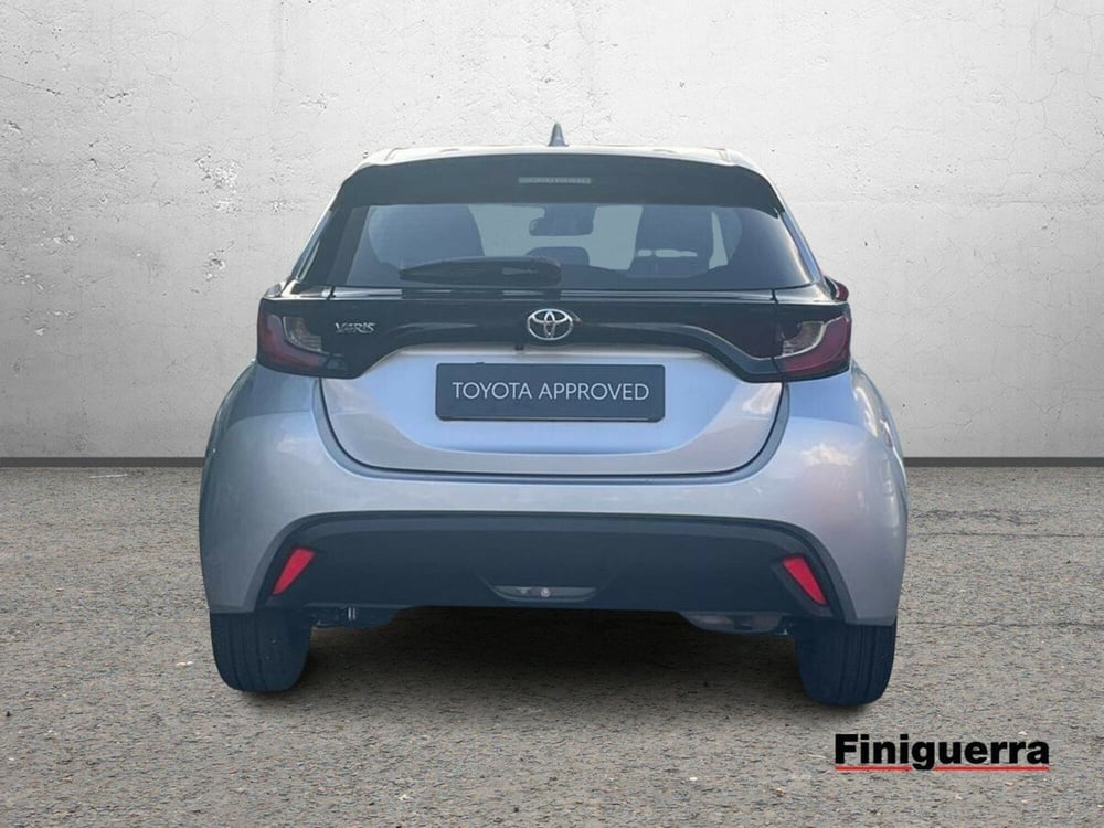 Toyota Yaris usata a Sondrio (4)