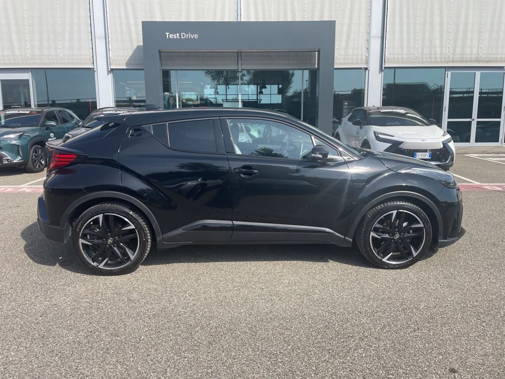Toyota Toyota C-HR usata a Piacenza (9)