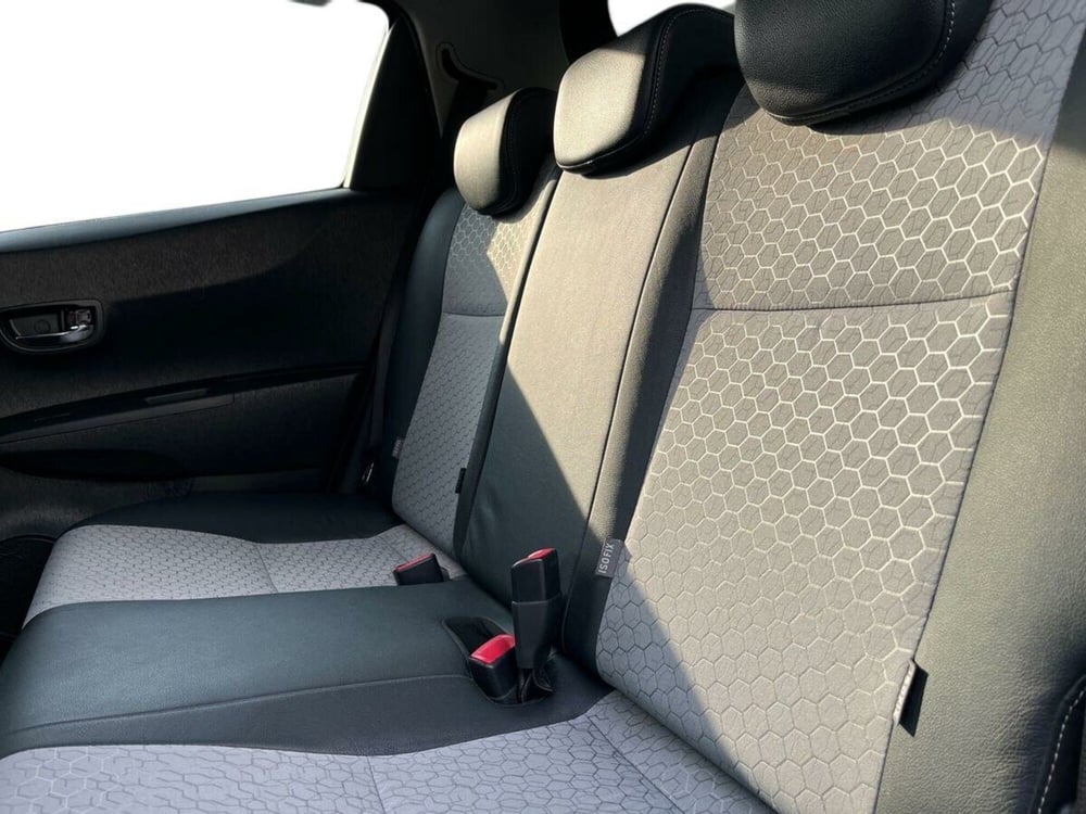 Toyota Yaris usata a Sondrio (11)