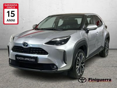 Toyota Yaris Cross 1.5 Hybrid 5p. E-CVT AWD-i Lounge del 2021 usata a Civate