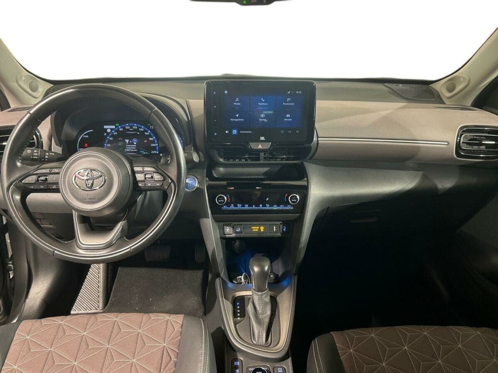 Toyota Yaris Cross usata a Lecco (9)