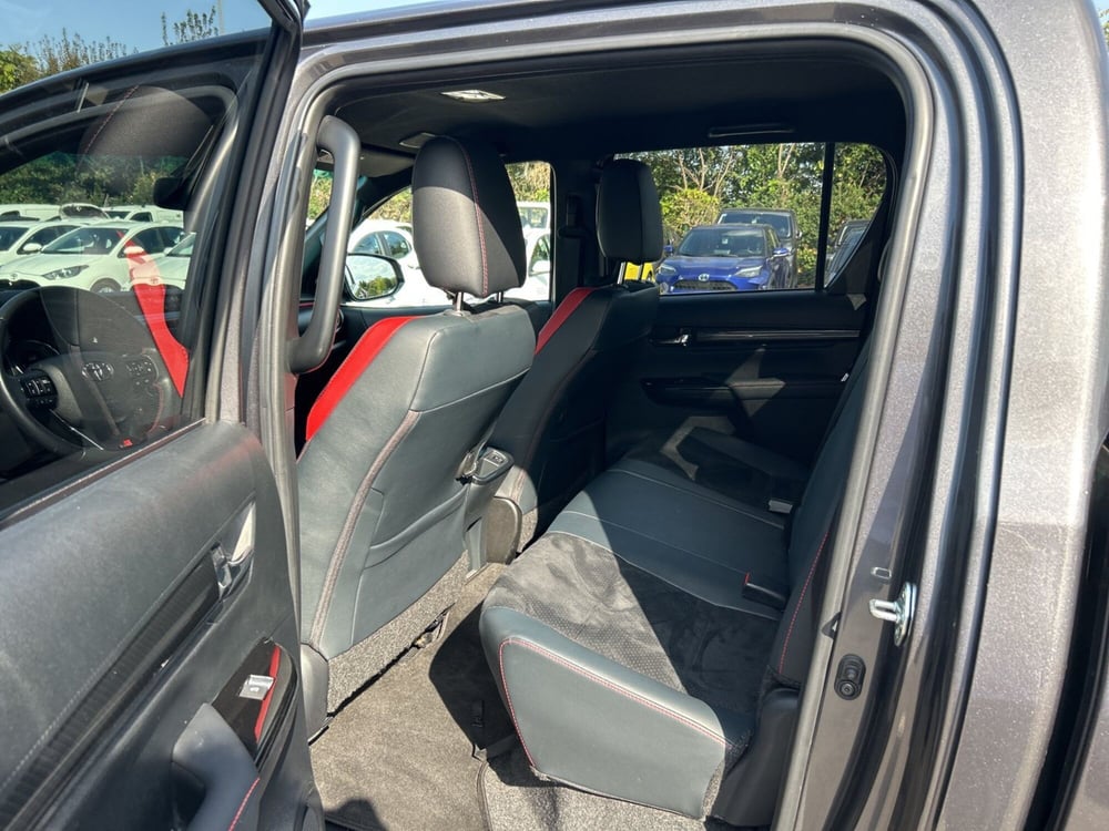 Toyota Hilux usata a Piacenza (10)