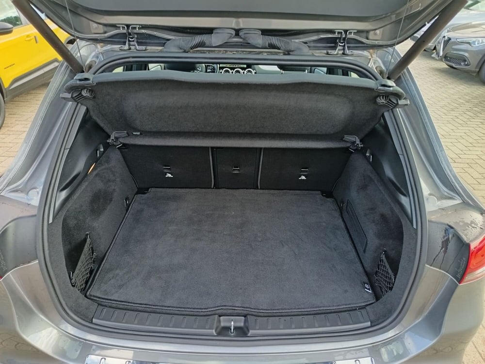 Mercedes-Benz GLA SUV usata a Alessandria (7)