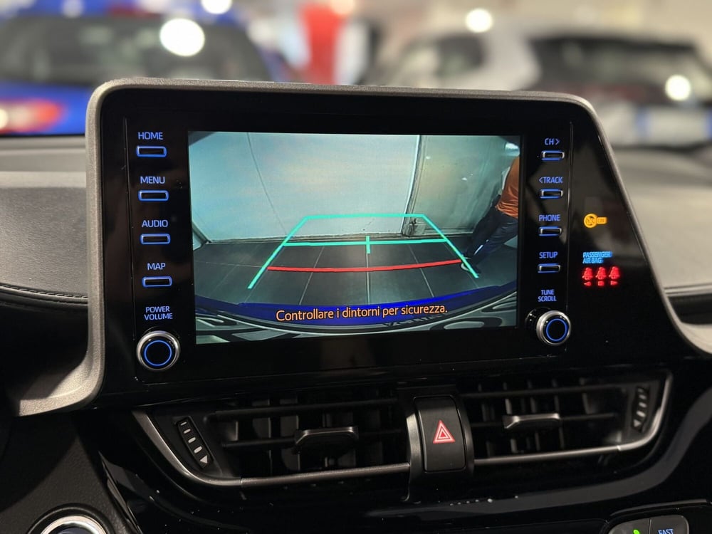 Toyota Toyota C-HR usata a Brescia (10)