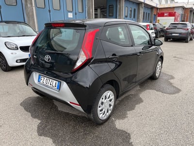 Toyota Aygo X 1.0 Lounge 72cv del 2019 usata a Torino