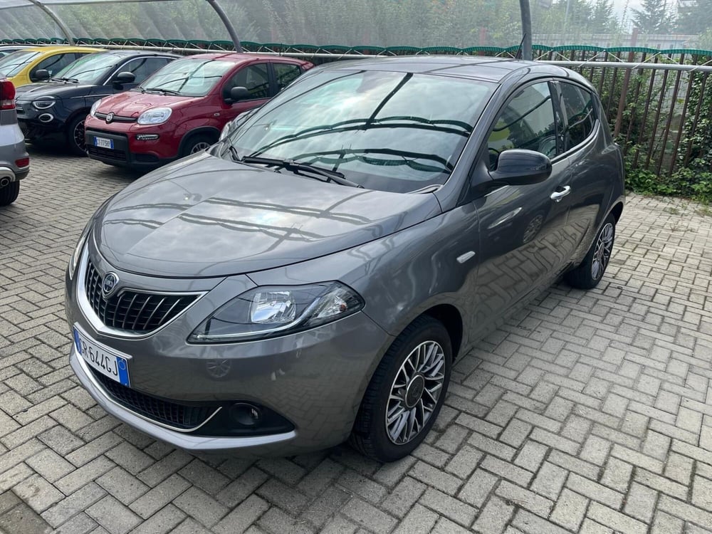 Lancia Ypsilon usata a Milano