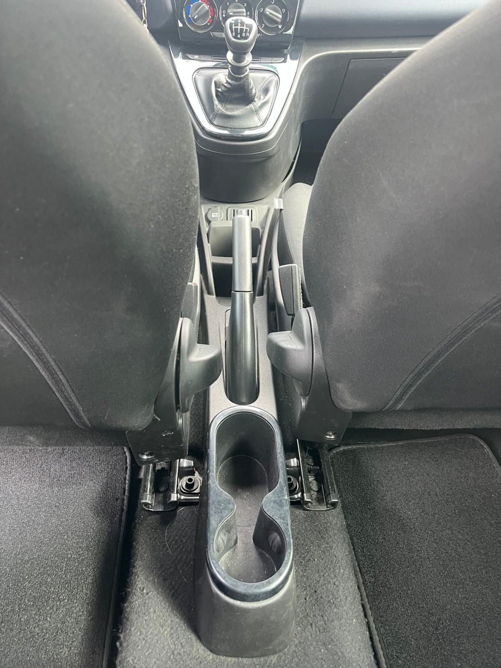 Lancia Ypsilon usata a Milano (18)