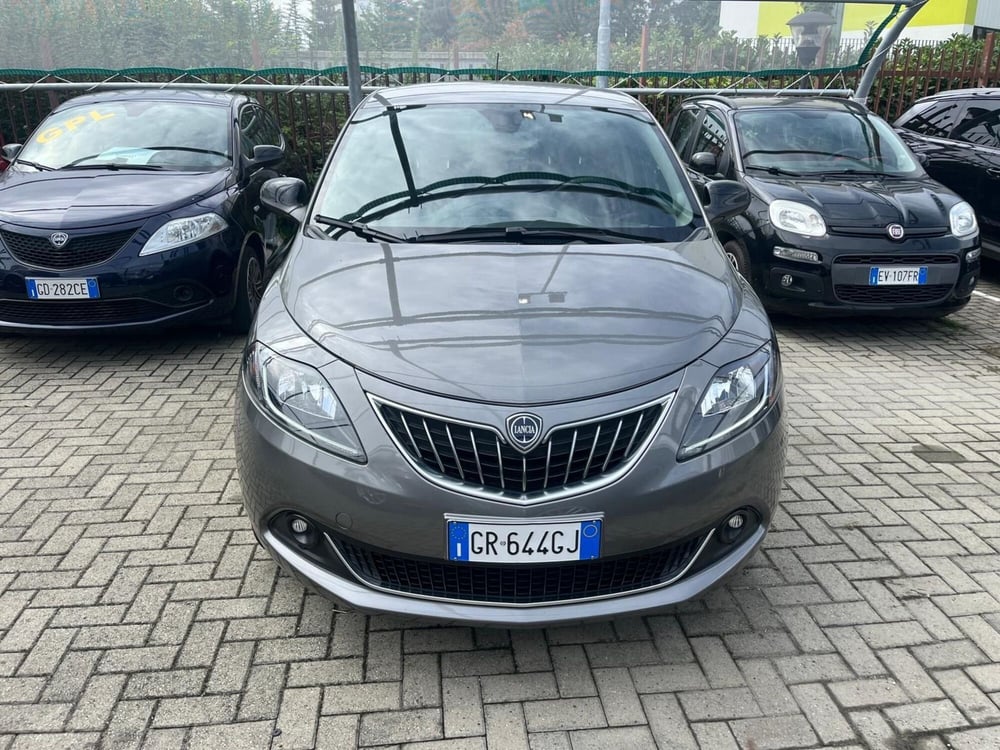 Lancia Ypsilon usata a Milano (2)