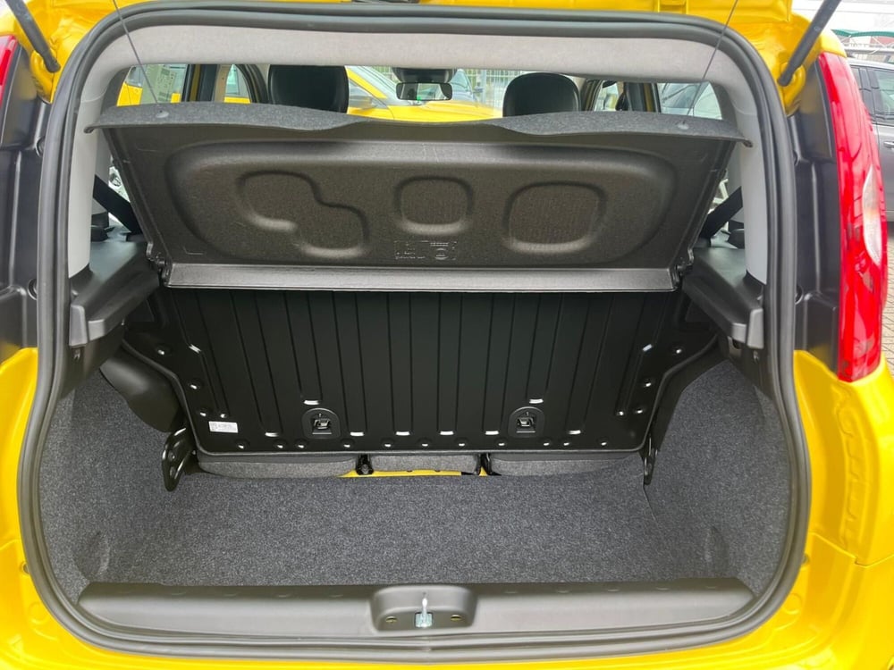 Fiat Panda Cross nuova a Milano (10)