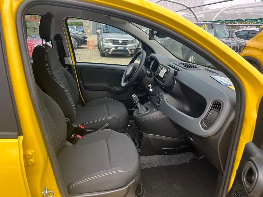 Fiat Panda Cross nuova a Milano (13)
