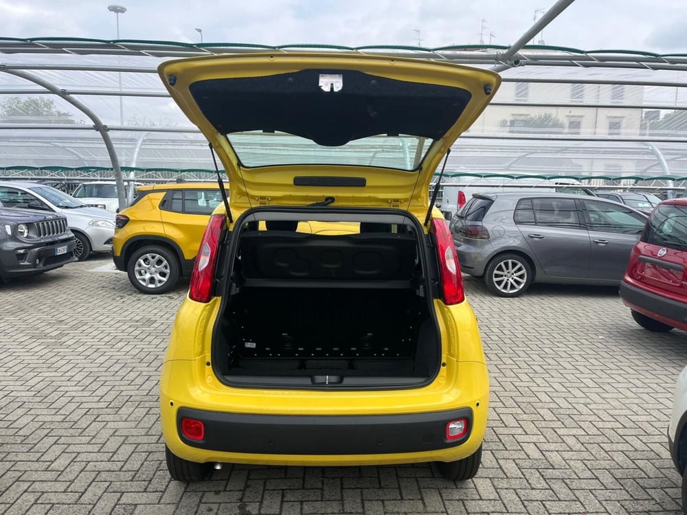 Fiat Panda Cross nuova a Milano (9)