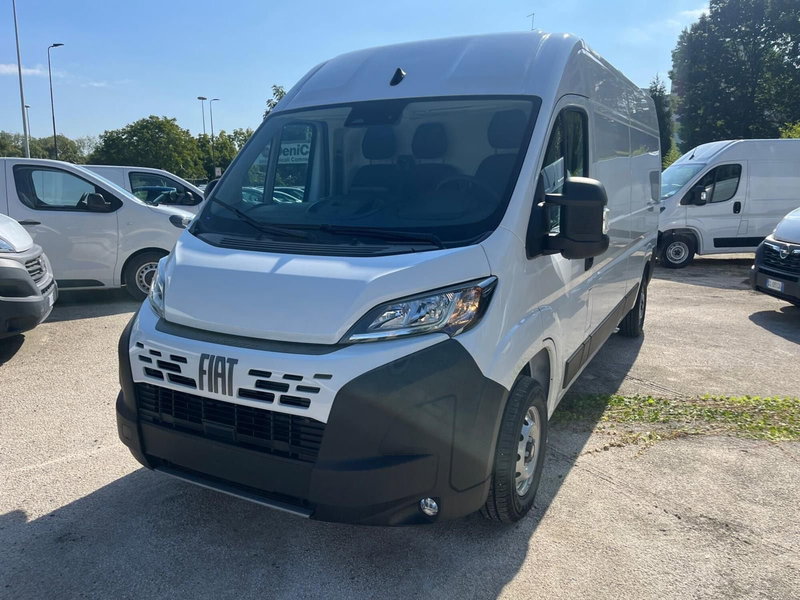 Fiat Ducato Furgone Vetrato nuova a Milano
