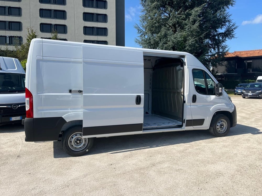 Fiat Ducato Furgone Vetrato nuova a Milano (11)