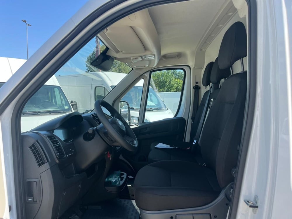 Fiat Ducato Furgone Vetrato nuova a Milano (14)