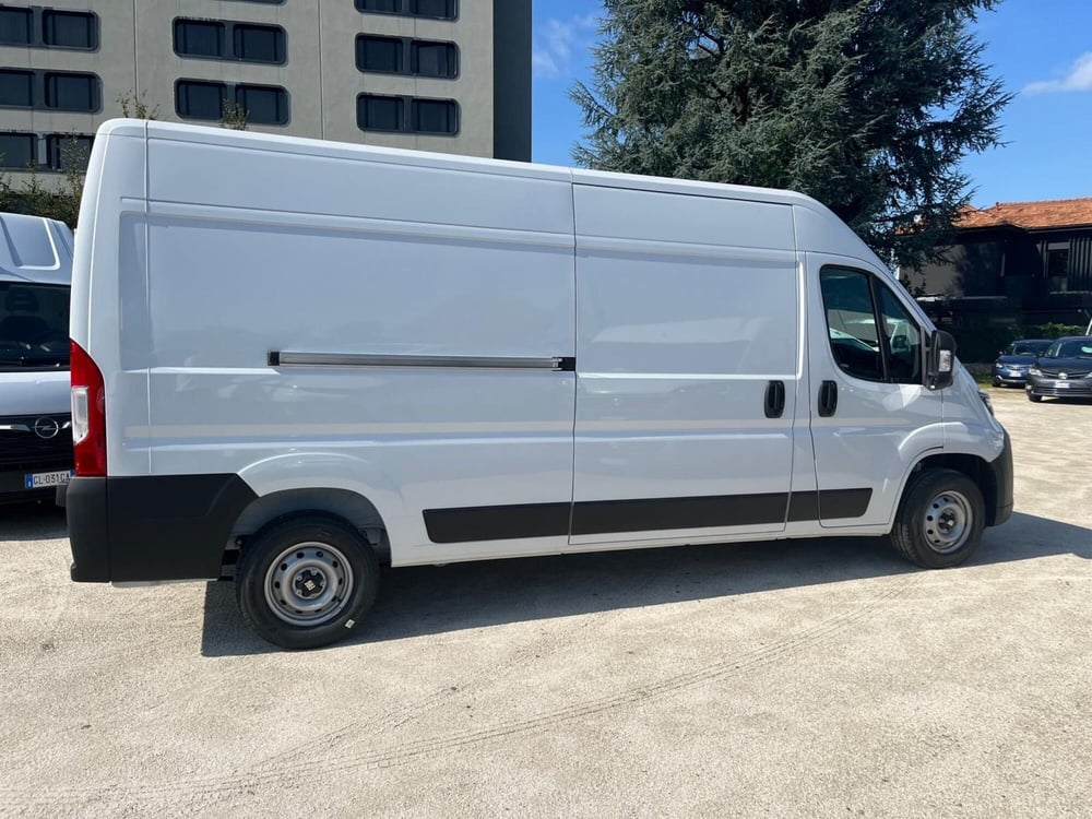 Fiat Ducato Furgone Vetrato nuova a Milano (5)