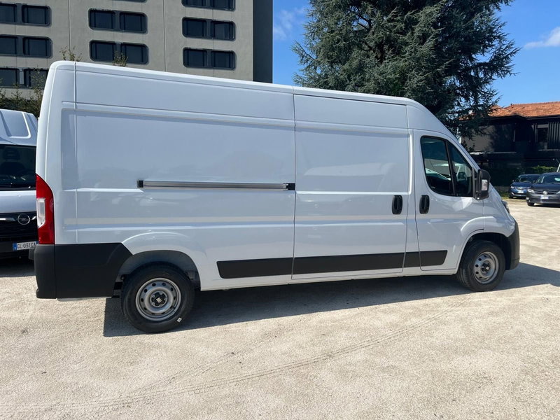 Fiat Ducato Furgone Vetrato nuova a Milano (5)