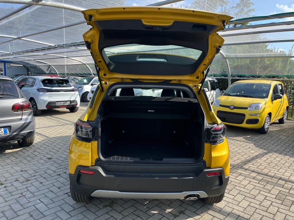 Jeep Avenger nuova a Milano (10)