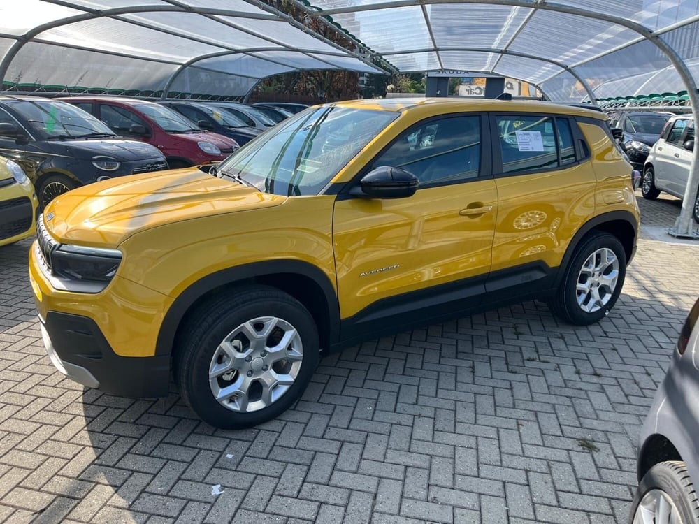 Jeep Avenger nuova a Milano (6)