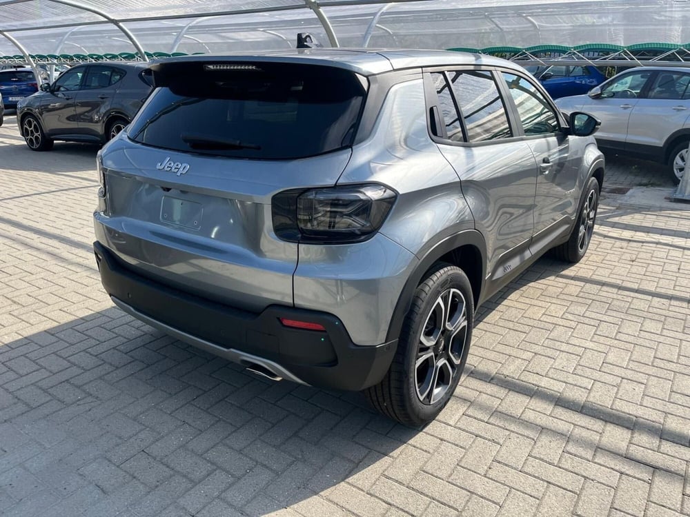 Jeep Avenger nuova a Milano (8)