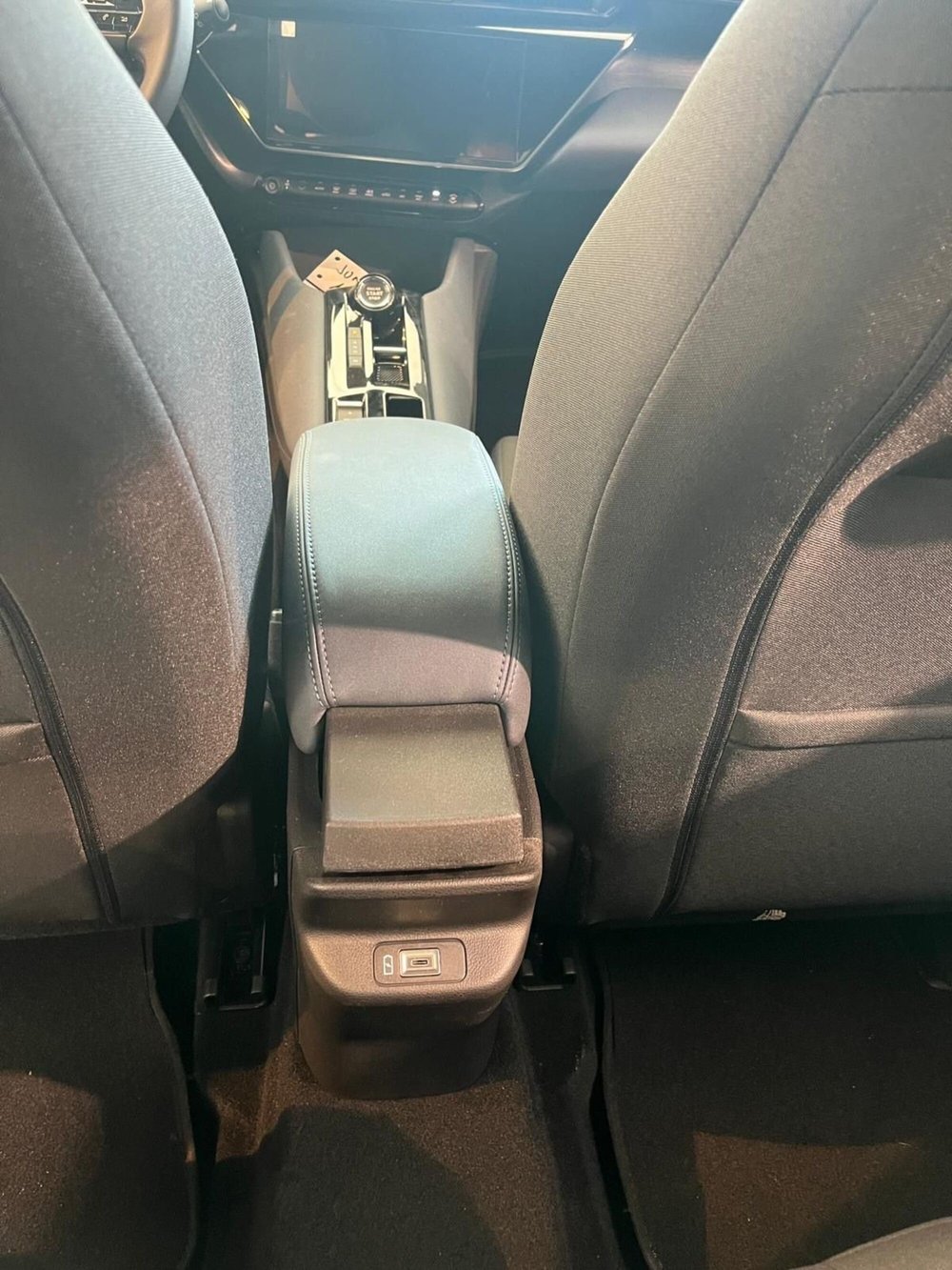 Alfa Romeo Junior nuova a Milano (19)