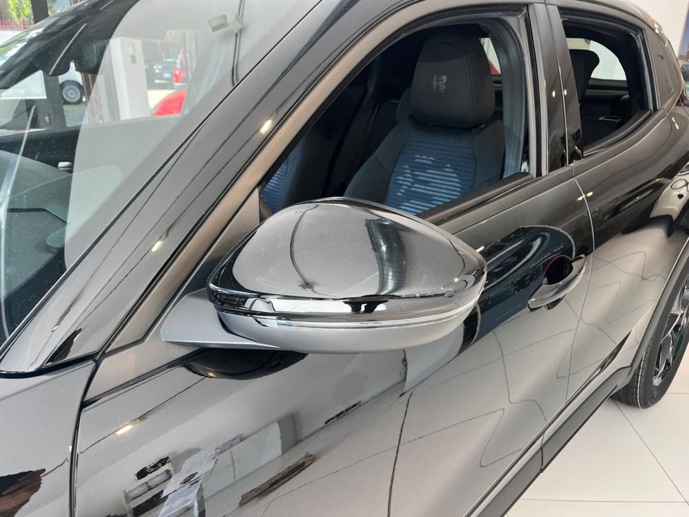 Alfa Romeo Junior nuova a Milano (3)