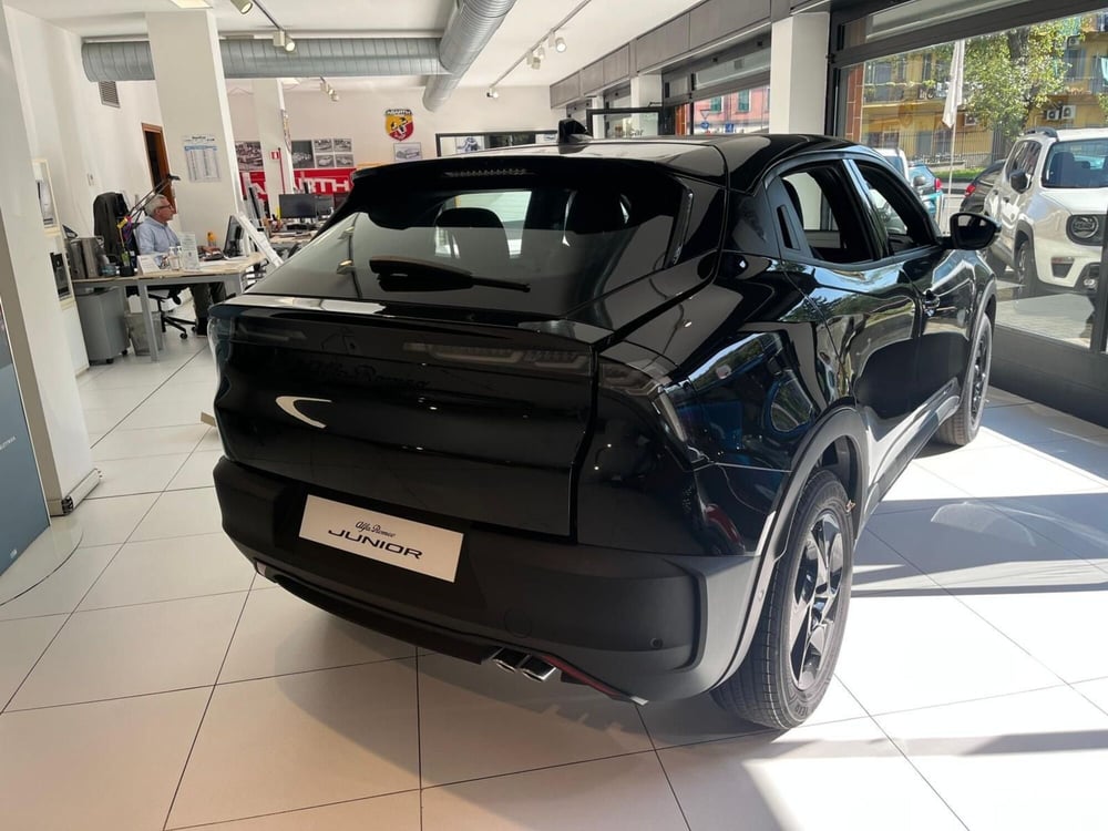 Alfa Romeo Junior nuova a Milano (7)