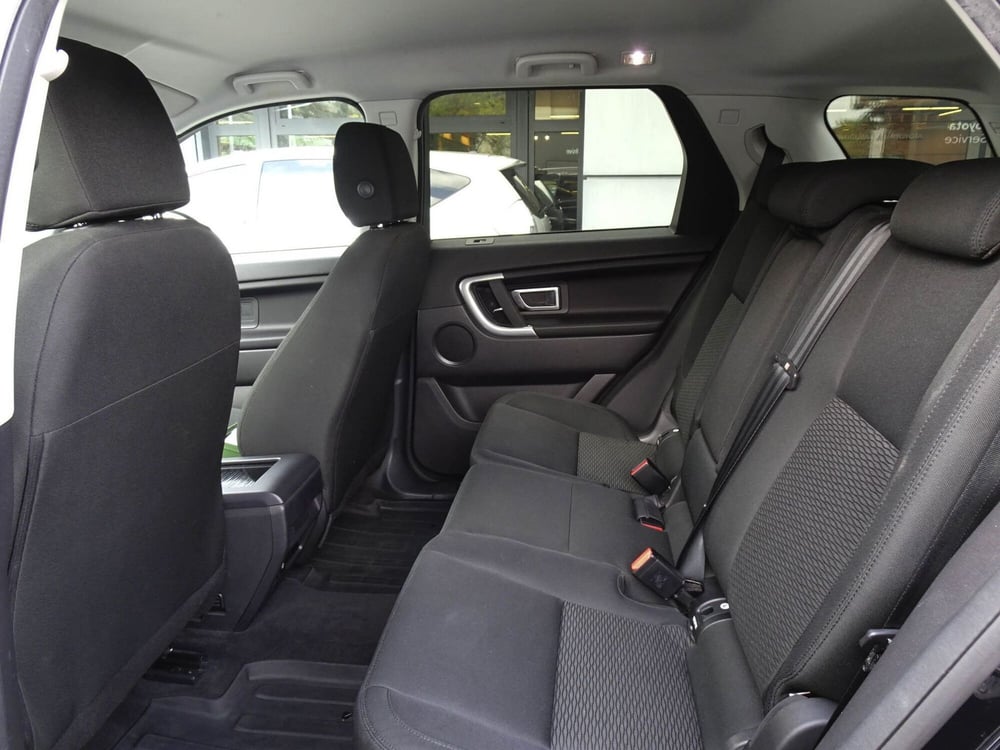 Land Rover Discovery Sport usata a Treviso (11)