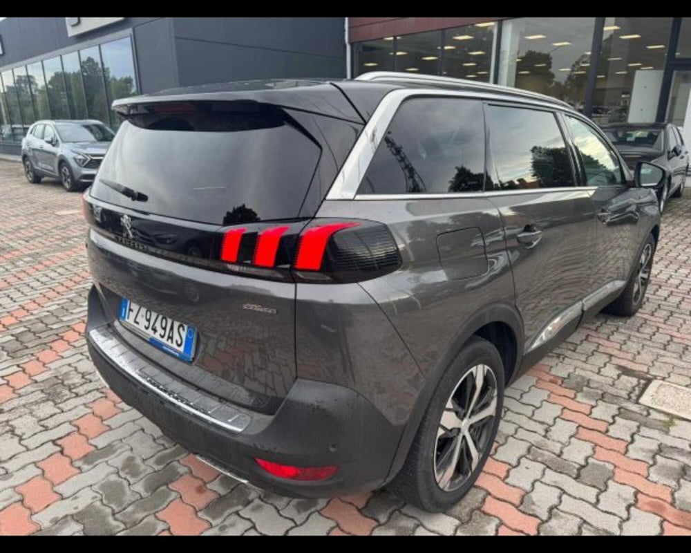 Peugeot 5008 usata a Bologna (7)