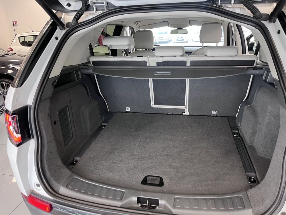 Land Rover Discovery Sport usata a Prato (11)