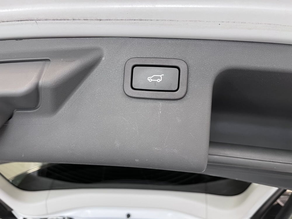 Land Rover Discovery Sport usata a Prato (12)