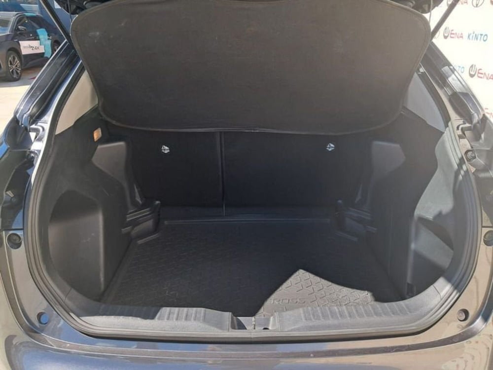 Toyota Yaris Cross usata a Cagliari (9)