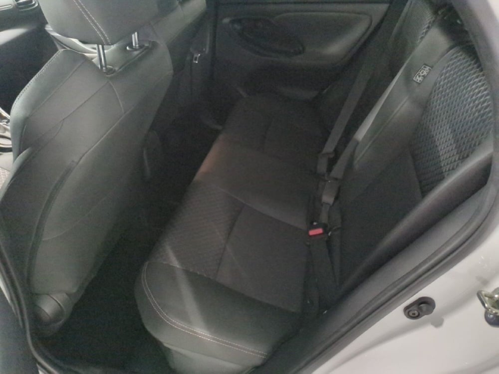 Toyota Yaris usata a Milano (11)