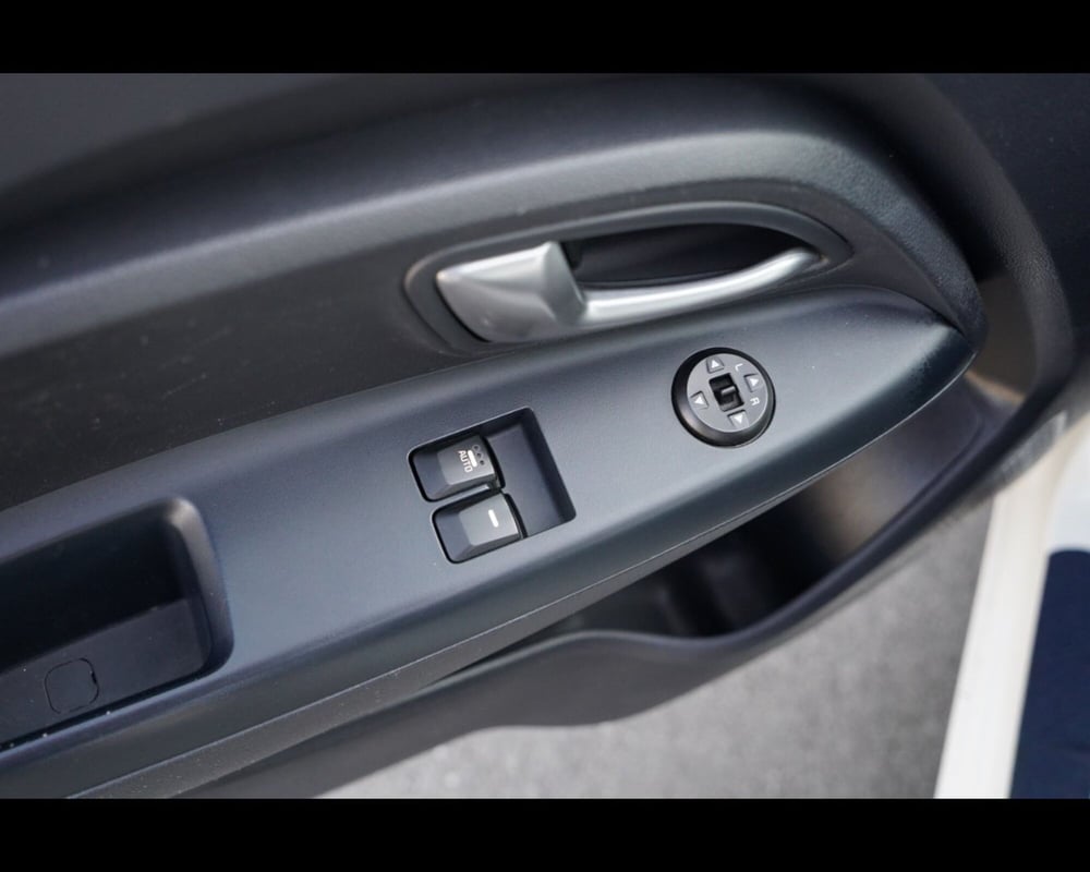 Kia Rio usata a Treviso (17)
