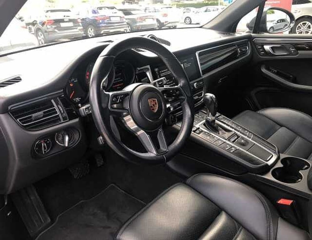 Porsche Macan usata a Lucca (12)