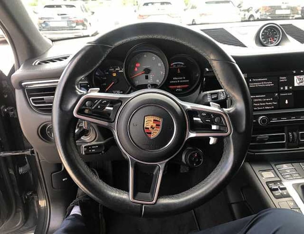 Porsche Macan usata a Lucca (13)