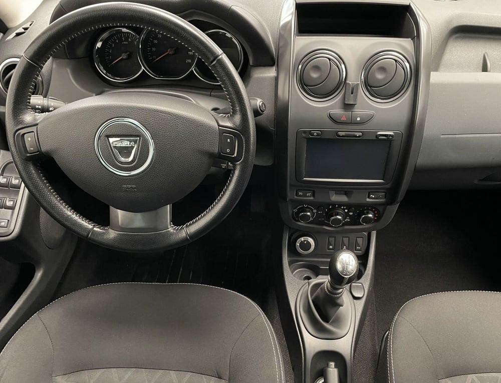 Dacia Duster usata a Novara (11)