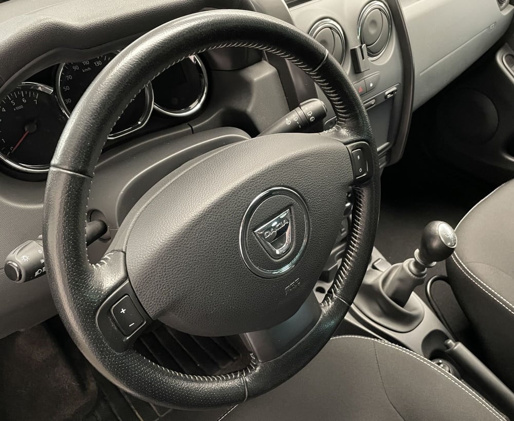 Dacia Duster usata a Novara (17)