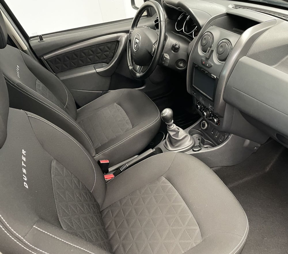 Dacia Duster usata a Novara (8)