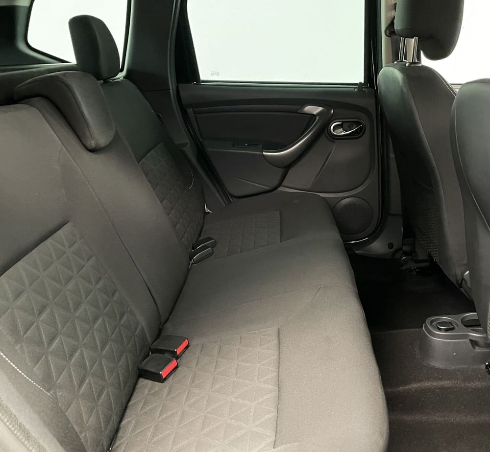 Dacia Duster usata a Novara (9)