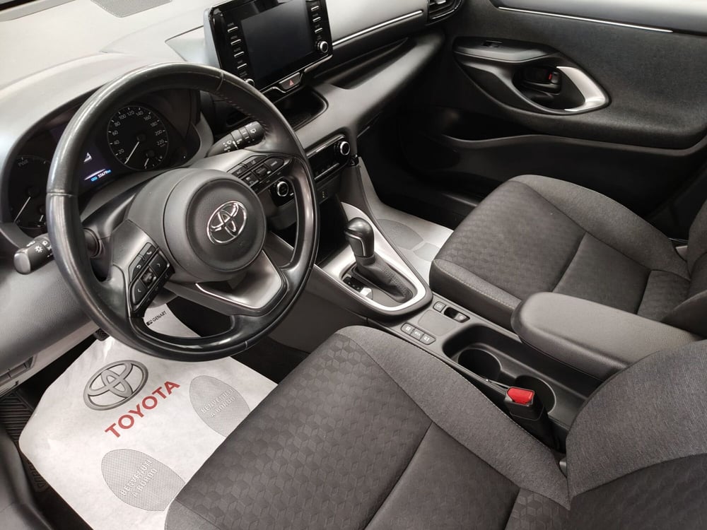 Toyota Yaris usata a Roma (11)