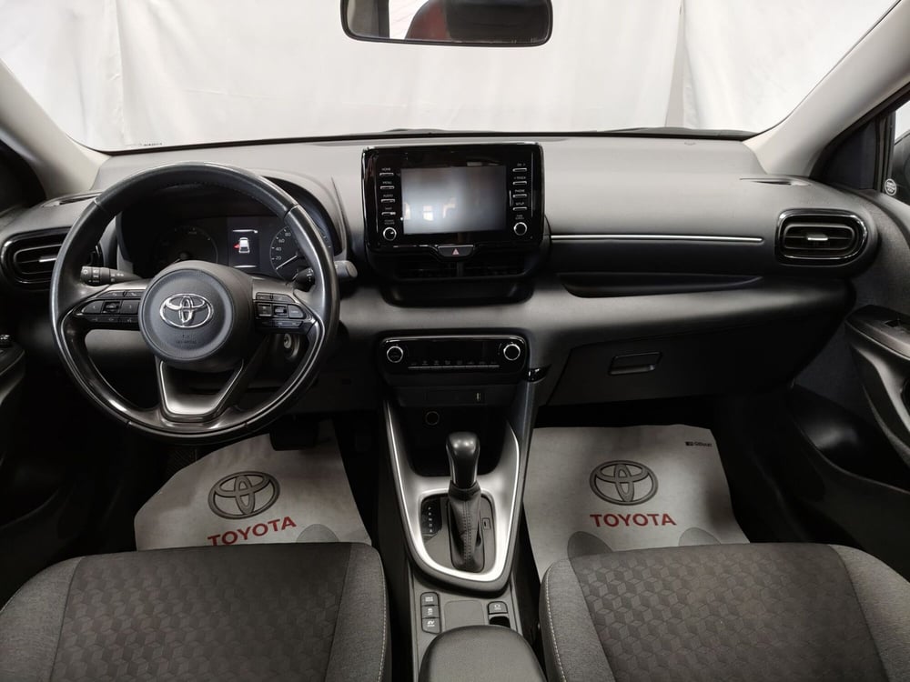 Toyota Yaris usata a Roma (8)