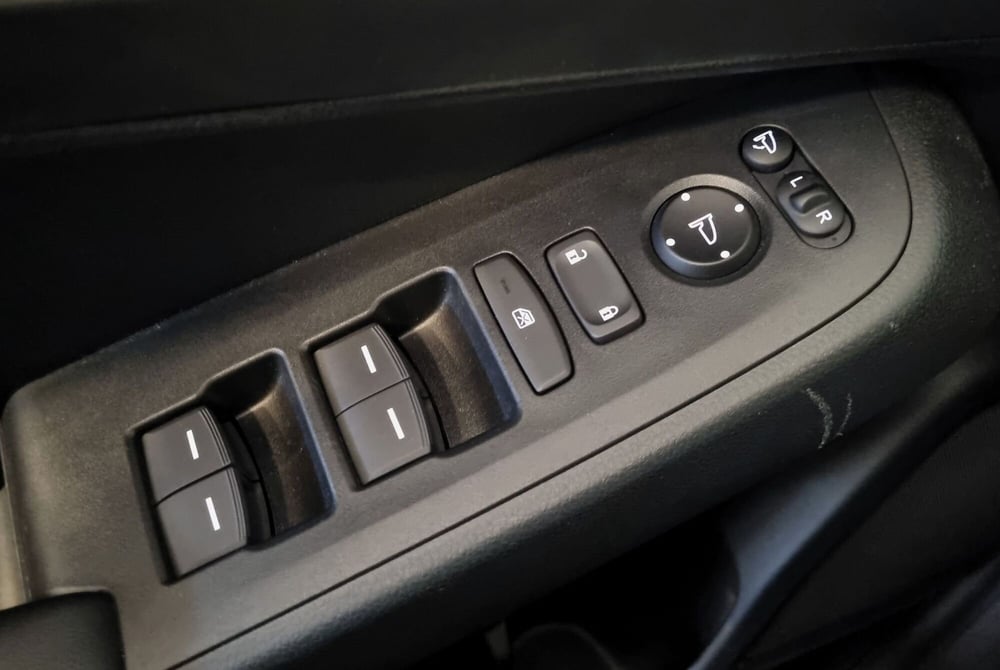Honda HR-V usata a Pavia (19)