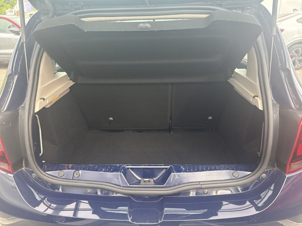 Dacia Sandero usata a Bologna (11)