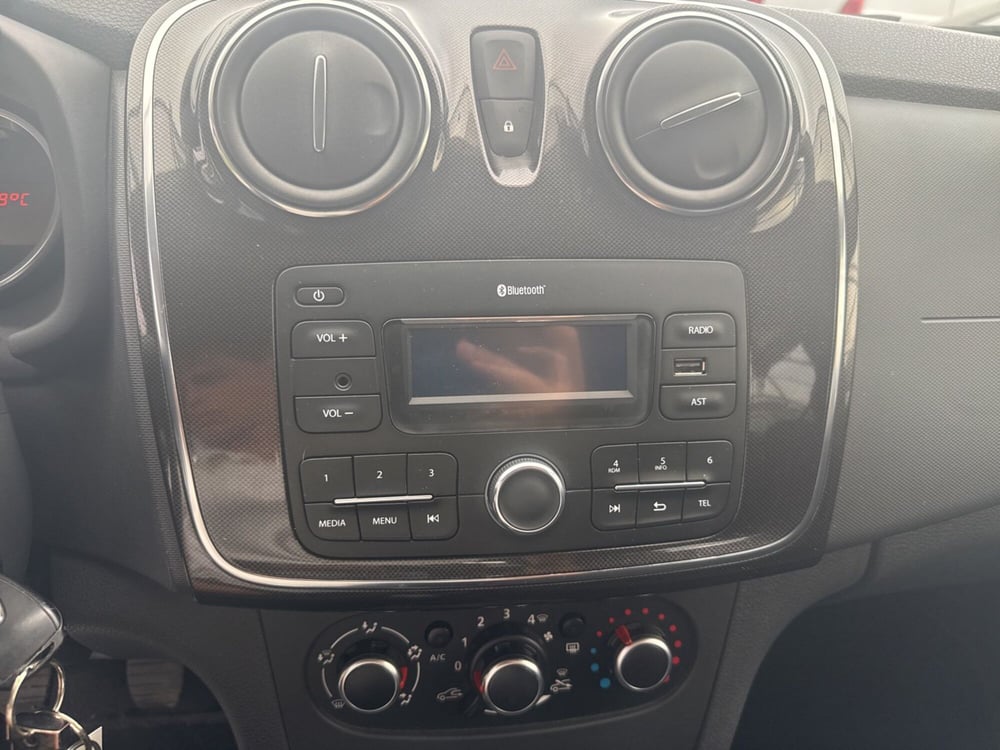Dacia Sandero usata a Bologna (18)